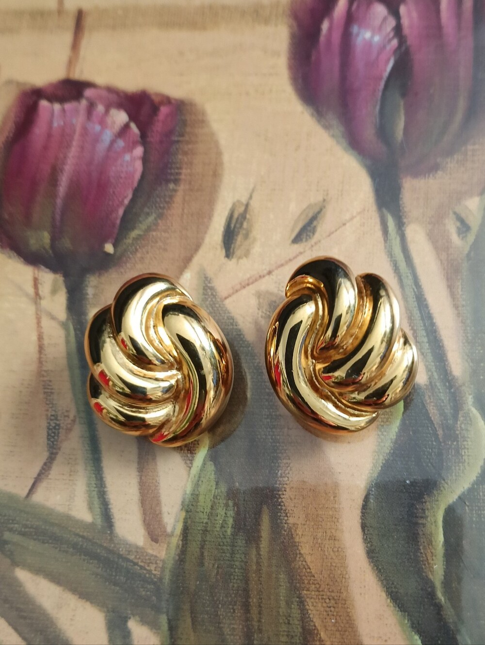 Vintage Bold Gold Knot Earrings